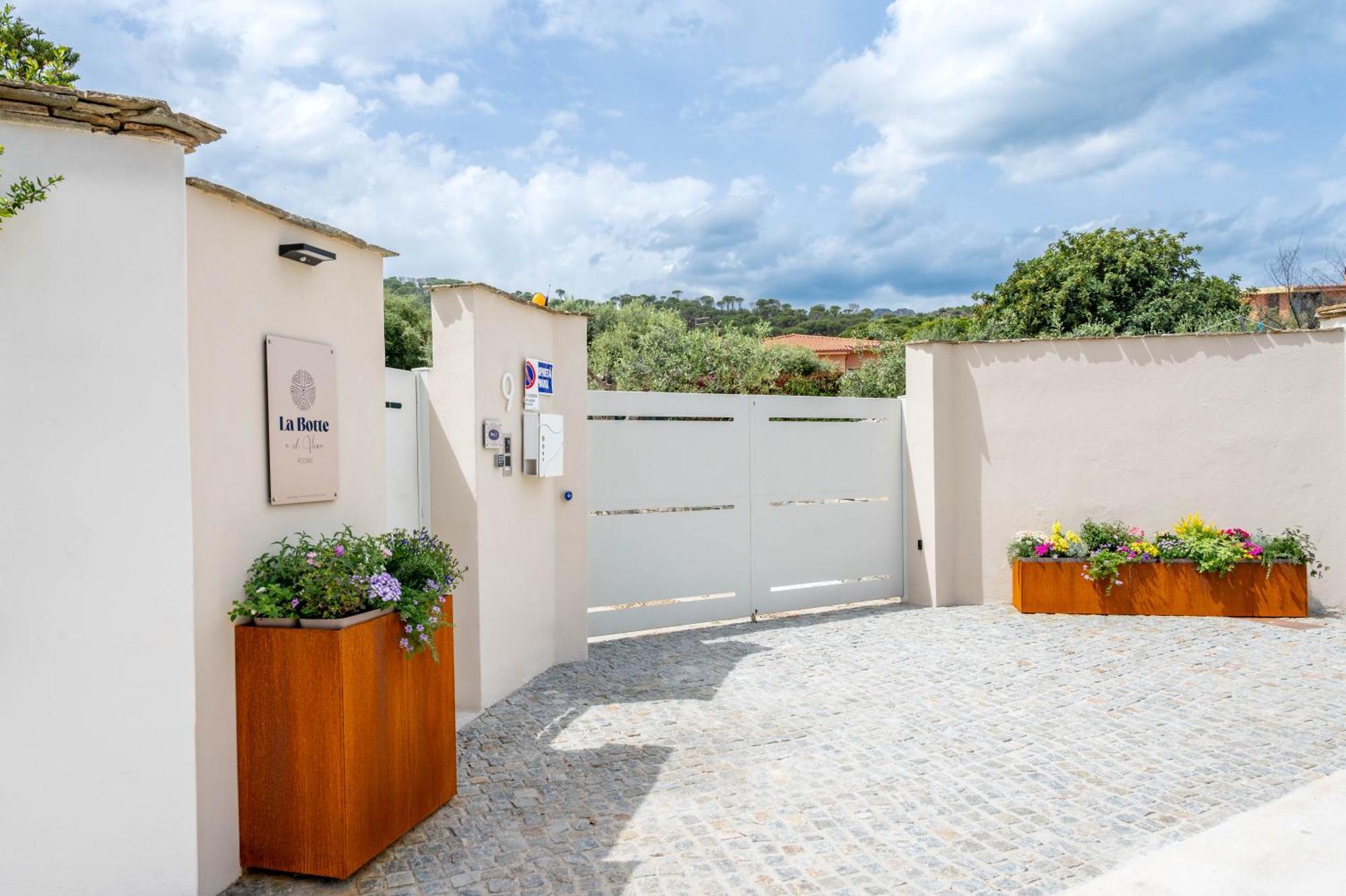 La Botte E Il Vino Rooms คาโปแตร์รา ภายนอก รูปภาพ
