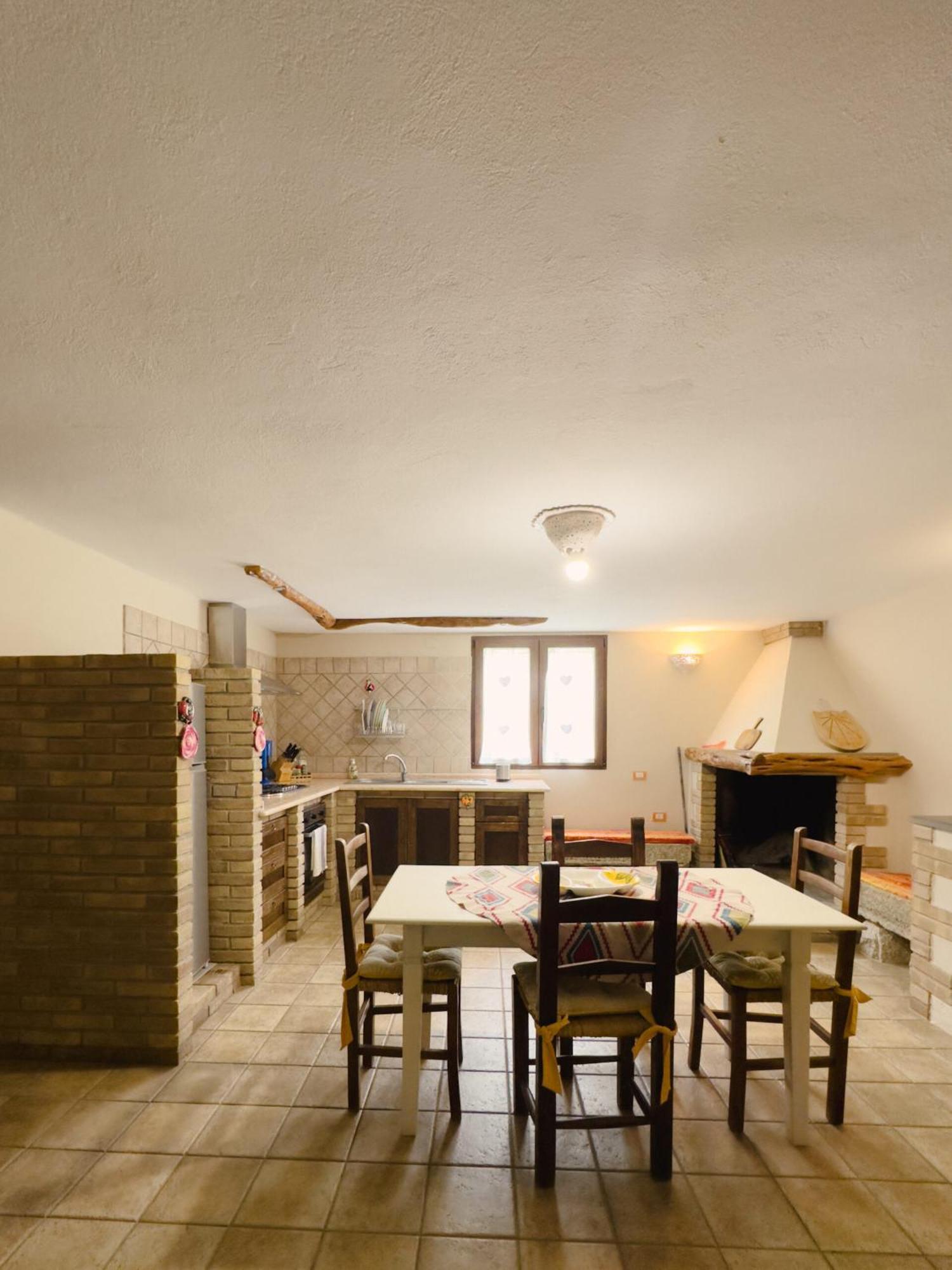 La Botte E Il Vino Rooms คาโปแตร์รา ภายนอก รูปภาพ